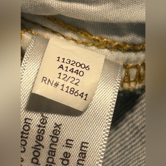 Lane Bryant Mid-Rise Straight crop denim Jeans womens Size 18 blue signature fit - Picture 13 of 16